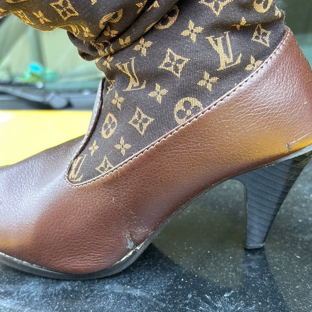 Louis Vuitton Brown Women's Boots - Picture 2 of 4